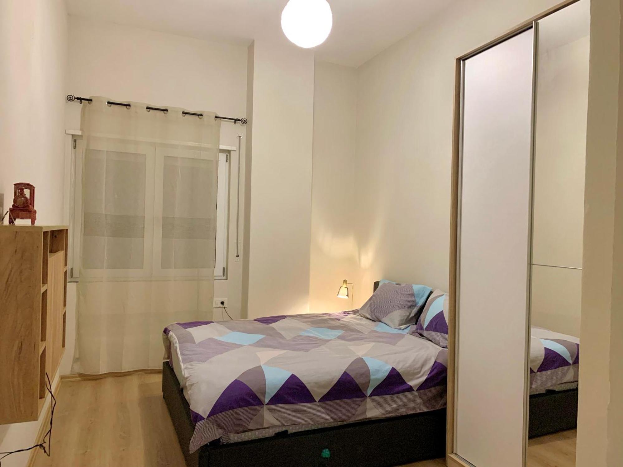 Appartamento Modern Family-size With Private Veranda-5min To The Tirana