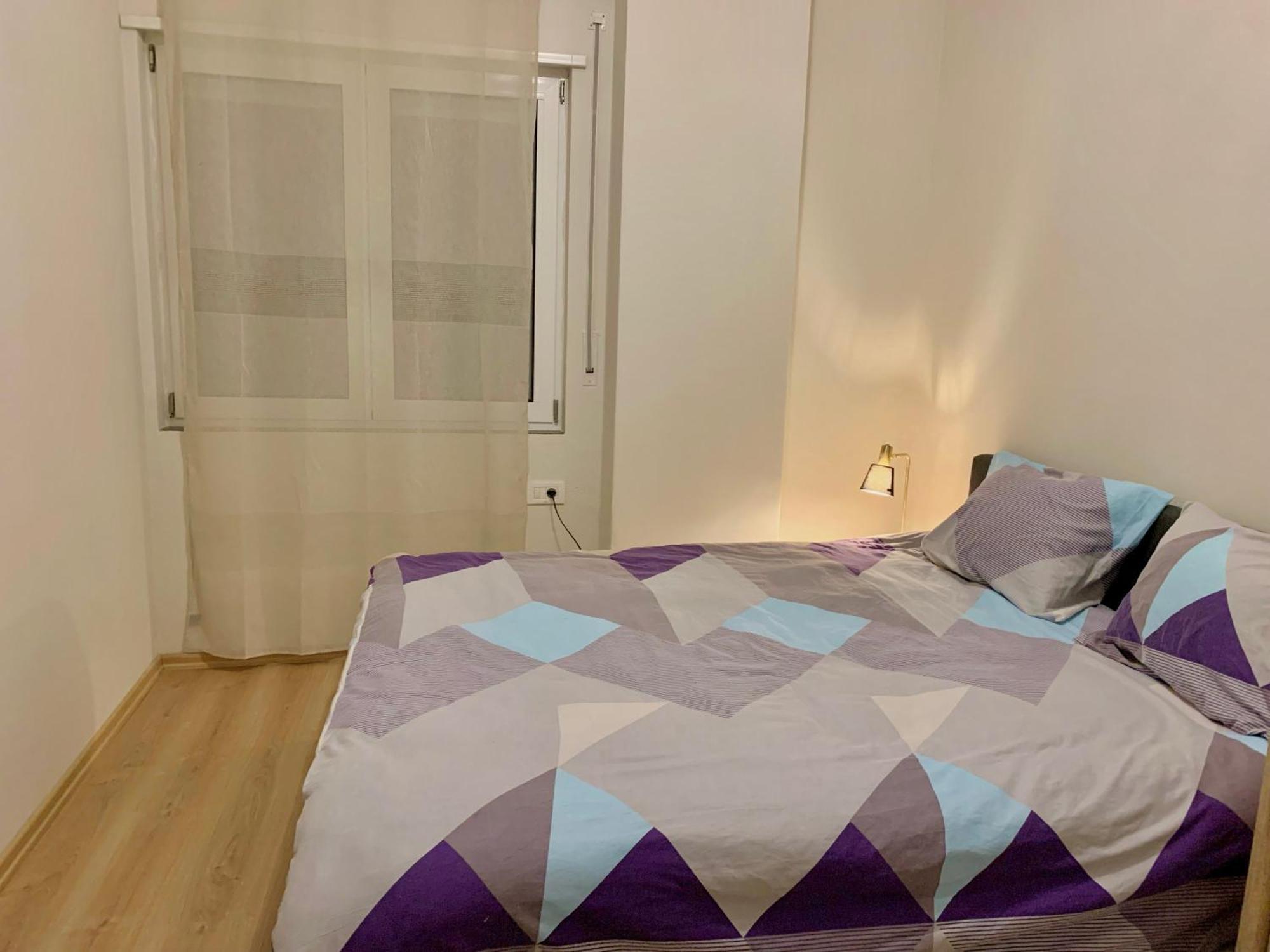 Appartamento Modern Family-size With Private Veranda-5min To The Tirana