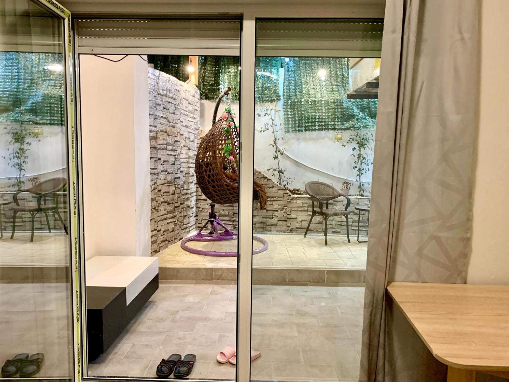 Modern Family-size With Private Veranda-5min To The * Tirana