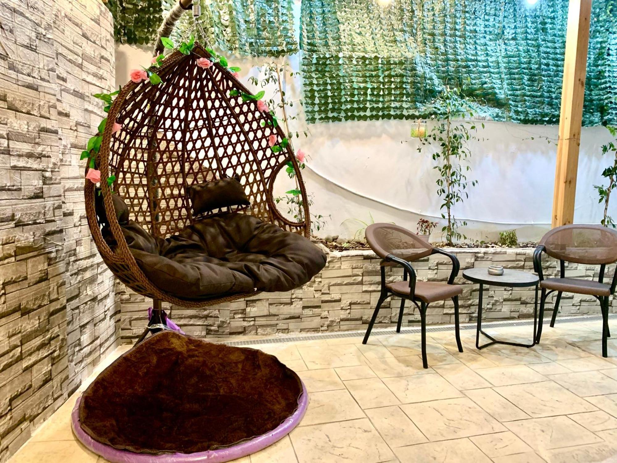 Modern Family-size With Private Veranda-5min To The Apartamento Tirana